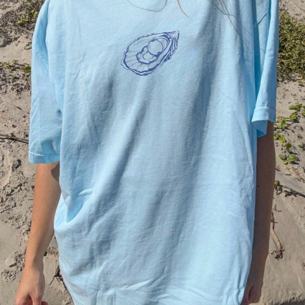 Light Blue T-Shirt with Oyster Graphic